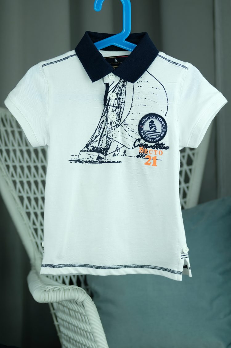 White polo shirt with nautical accessories (0187-4) zdjęcie 1