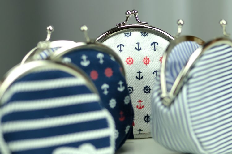 Purse in white with red and navy blue anchors and steering wheels (0319-6) zdjęcie 3