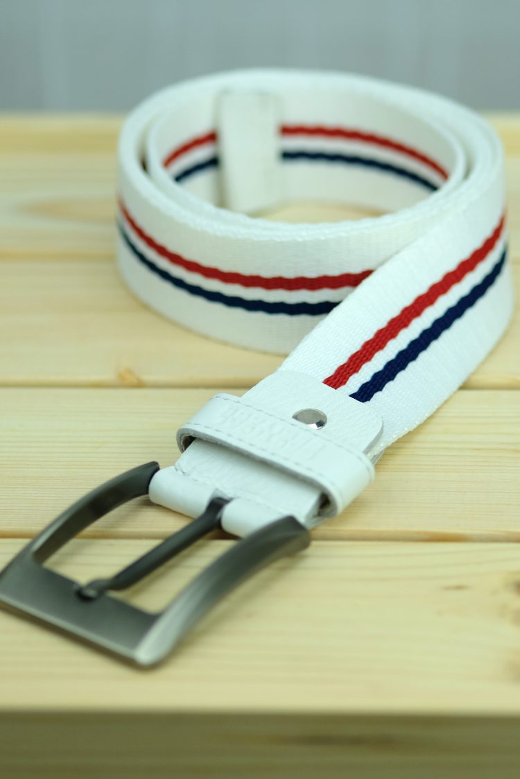 White belt with red and navy accessories - 120 cm (0530-51) zdjęcie 1