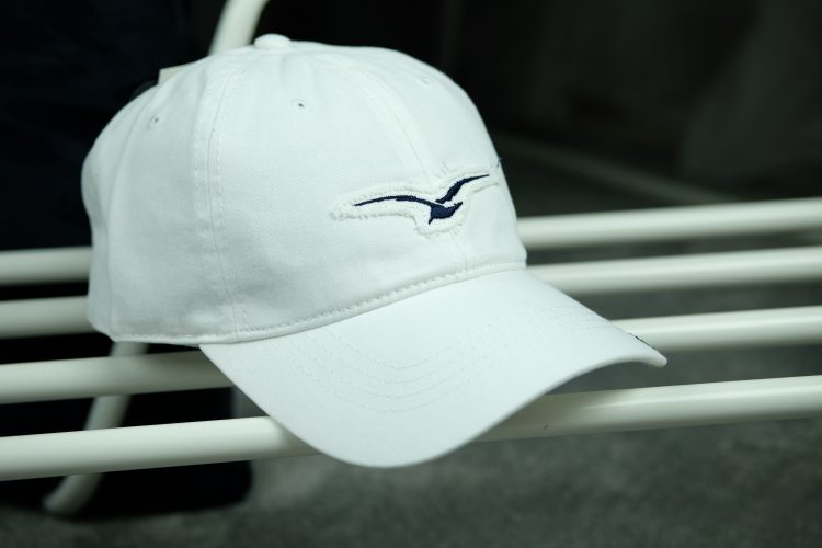 White baseball cap with seagull applique (0455-1) zdjęcie 2