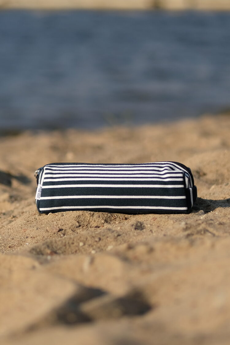 Blue and white striped case (0320-1) zdjęcie 1