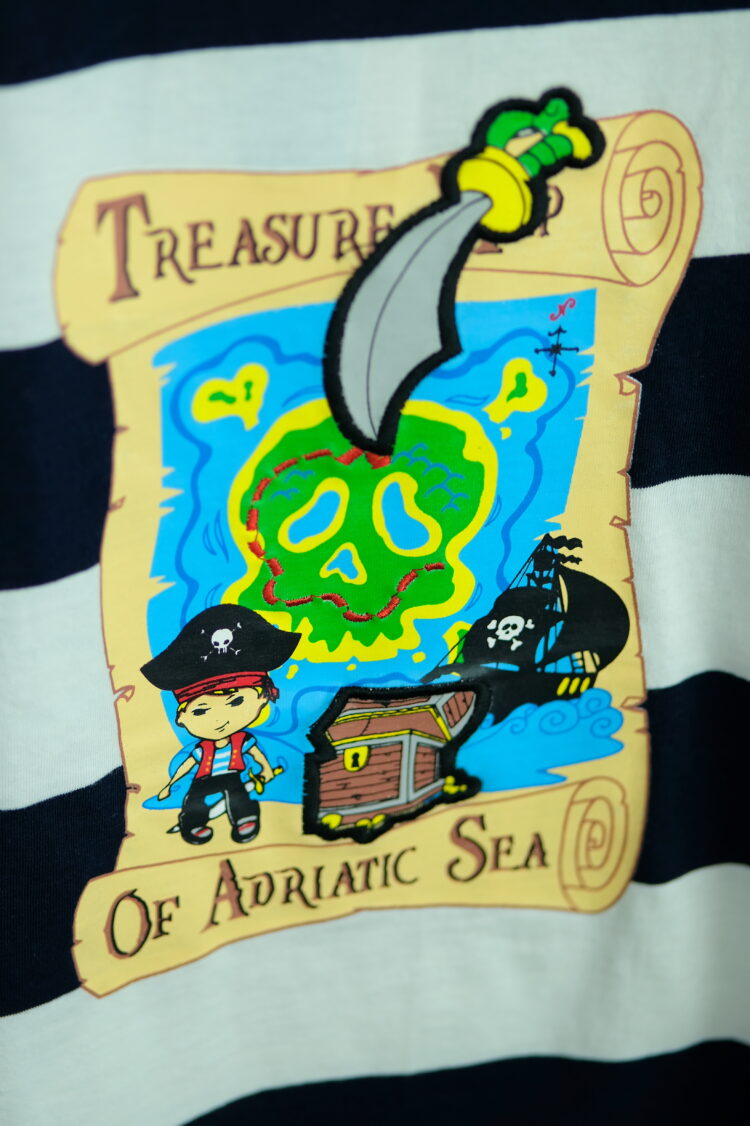 Children's t-shirt with pirate appliqué (0197-1) zdjęcie 5