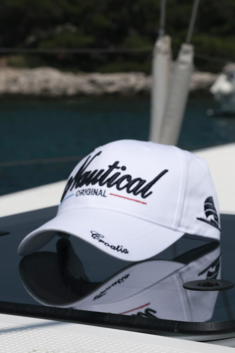 Biała czapka z daszkiem Nautical 3D (0475-2) zdjęcie 3