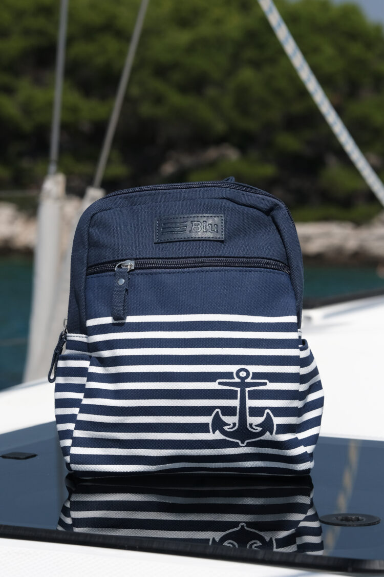 Small navy blue backpack with anchor (0358-1) zdjęcie 1