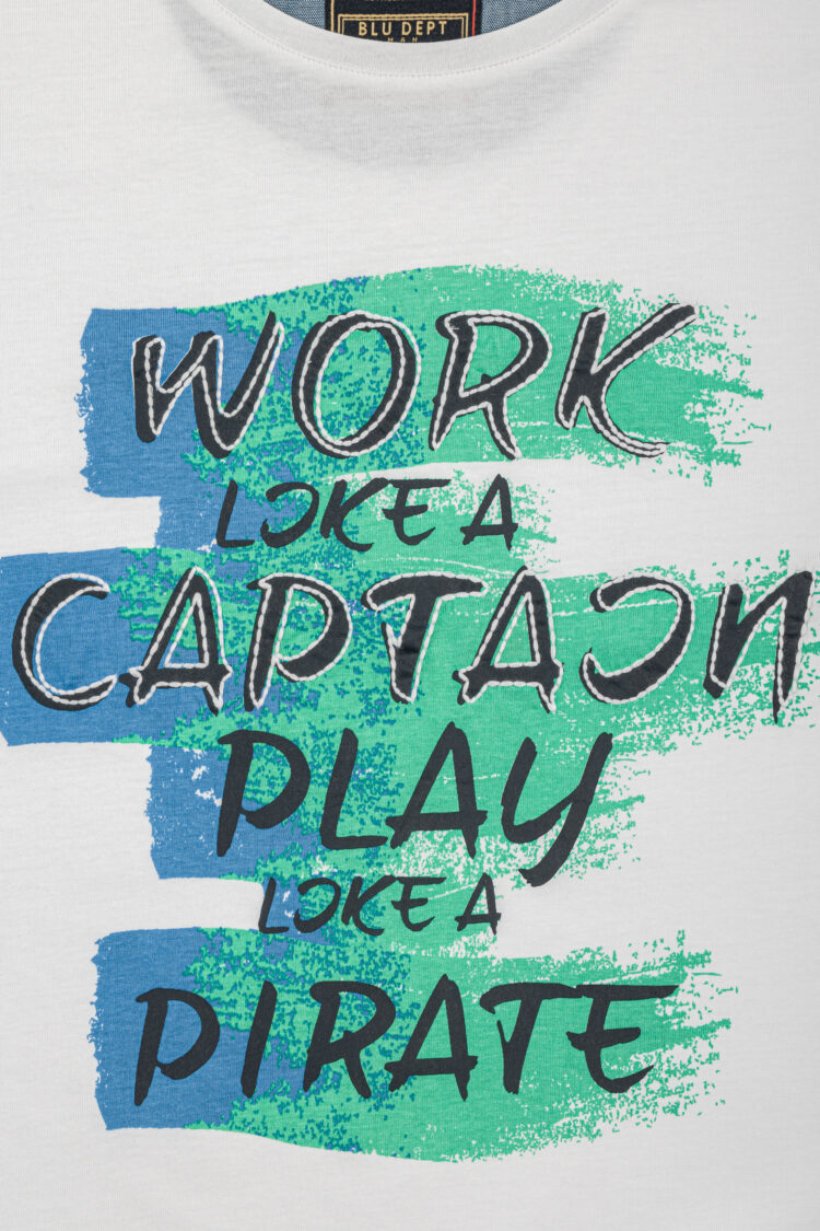 BLU Lifestyle men's white T-shirt with ‘Work Like a Captain, Play Like a Pirate’ print (1605-1) zdjęcie 2